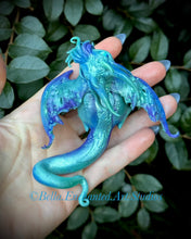 Load image into Gallery viewer, Cthulhu Minkin-Blue white eyes