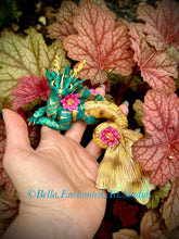 Load image into Gallery viewer, A Mermaid Dragonkin of reflection -Signe