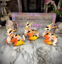 Load image into Gallery viewer, Pre-order-Mystery Halloween Minkin Blind Box