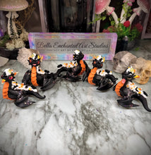Load image into Gallery viewer, Pre-order-Mystery Halloween Minkin Blind Box